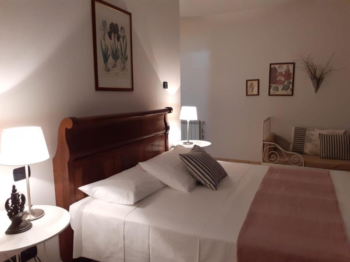 Stella D'Italia Bed & Breakfast Sparone Екстериор снимка